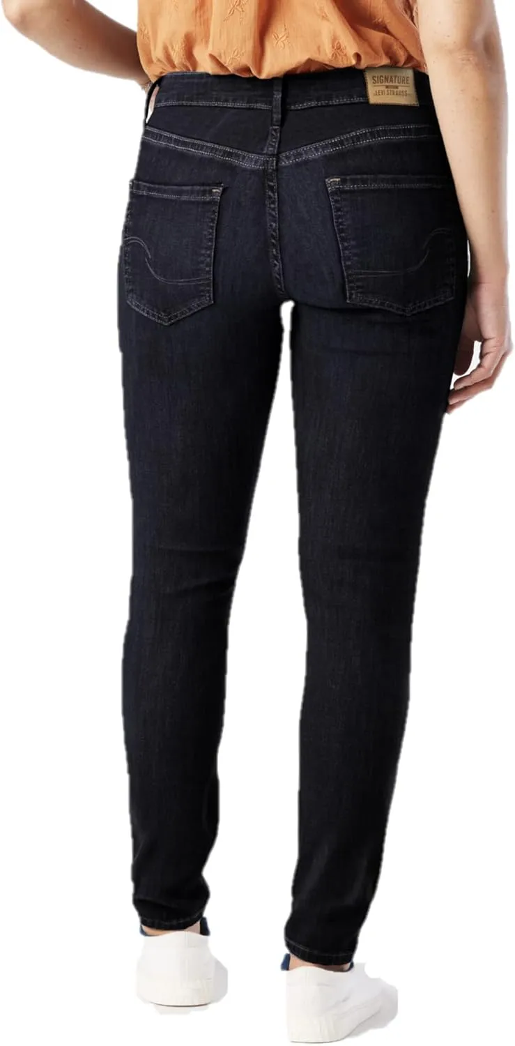 Levi Strauss Signature Gold Women's Totally Shaping Pull-on Skinny Jeans (Available in Plus Size)