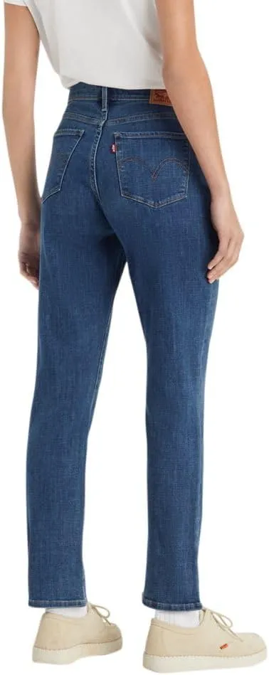 Levi's Women's Classic Straight Jeans