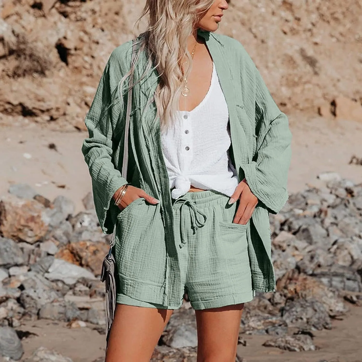 Womens Shorts for Summer Casual Linen Shorts Drawstring Elastic Waist Shorts with Pockets Comfy Bermuda Shorts Workout Shorts